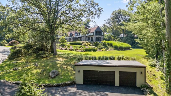 Backyard, Detached Garage, Exterior