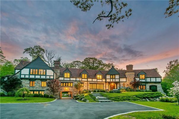 Backyard, Exterior, Facade, Tudor Revival