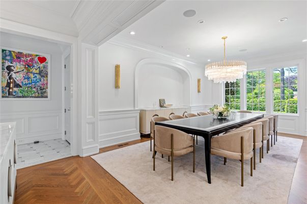 Chandelier, Dining room, Interior, Recessed Lighting, Wood Texture Flooring