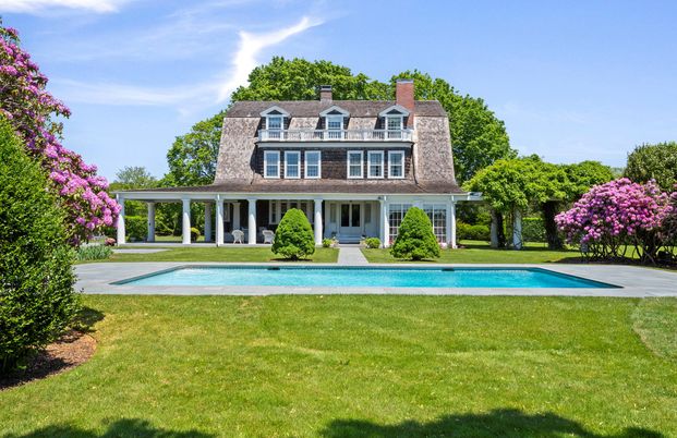 Backyard, Exterior, Facade, Pool, Georgian