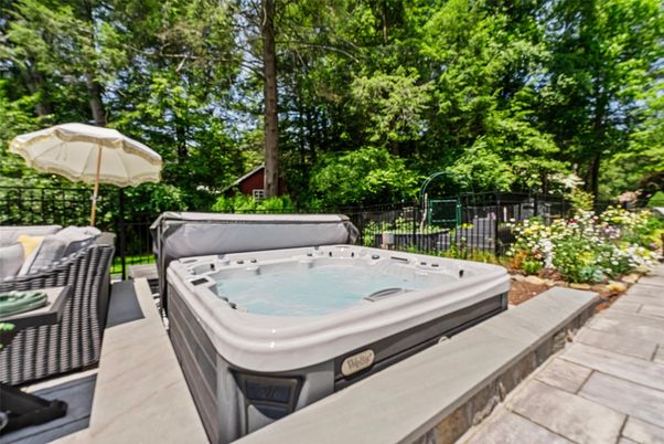 Exterior, Hot Tub