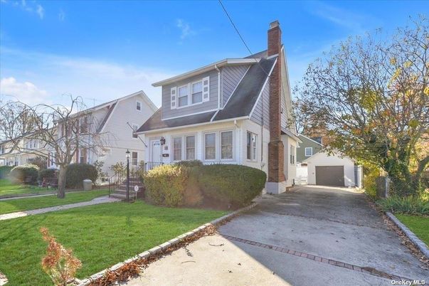 Backyard, Detached Garage, Exterior, Facade, Split Level