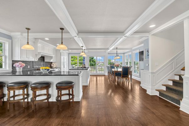 Dining room, Interior, Kitchen, Pendant Lights, Recessed Lighting, Wood Texture Flooring