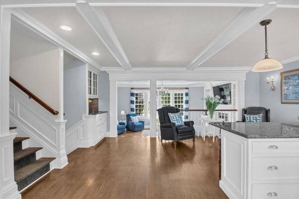 Interior, Pendant Lights, Recessed Lighting, Wood Texture Flooring