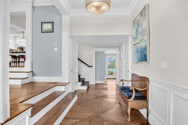 Interior, Pendant Lights, Wood Texture Flooring