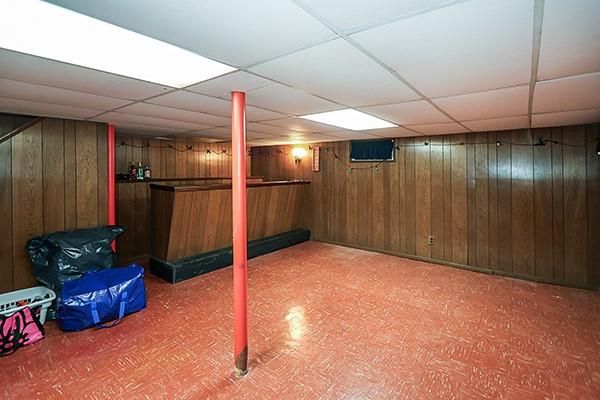 Empty room, Interior, Recessed Lighting, Wooden Walls