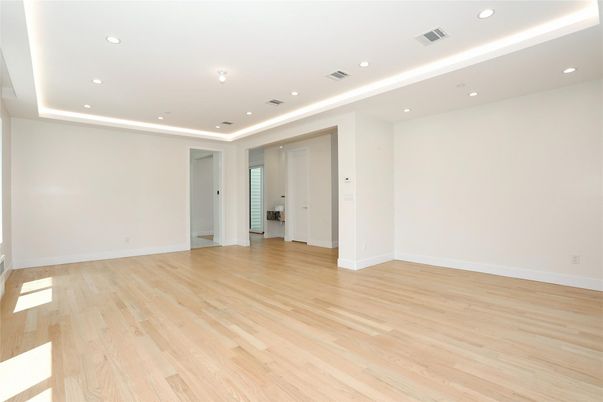 Empty room, Interior, Recessed Lighting, Wood Texture Flooring