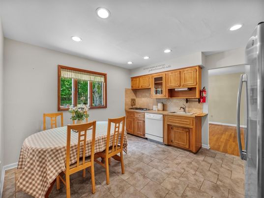 Dining room, Interior, Kitchen, Recessed Lighting, Wood Texture Flooring