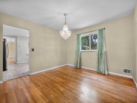 Chandelier, Empty room, Interior, Wood Texture Flooring