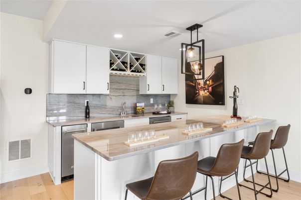 Interior, Kitchen, Pendant Lights, Recessed Lighting, Wood Texture Flooring