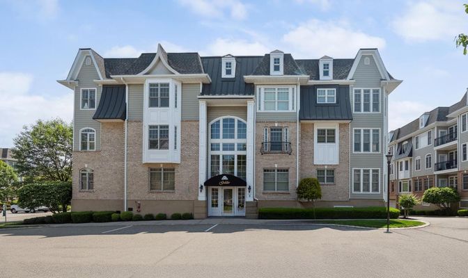 Exterior, Facade, Brick Facade, Rowhouse