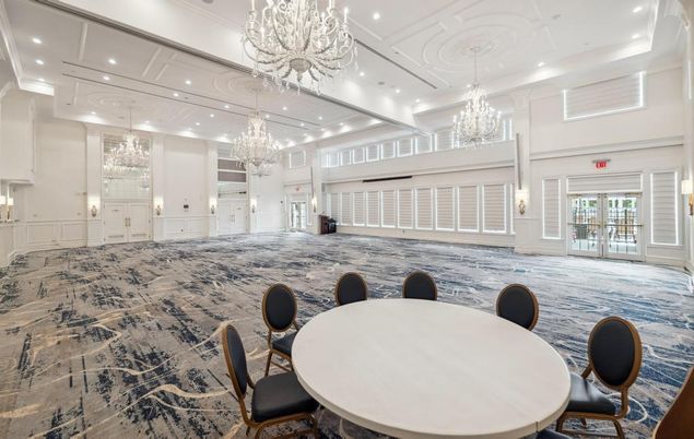 Chandelier, Dining room, Interior, Recessed Lighting