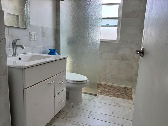 Bathroom, Interior, Marble, Marble Walls