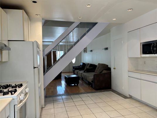 Interior, Kitchen, Living room, Recessed Lighting, Wood Texture Flooring