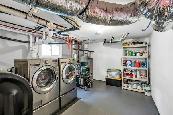 Garage, Interior, Washer