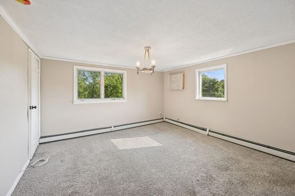 Chandelier, Empty room, Interior
