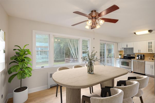 Dining room, Interior, Kitchen, Stainless Steel Appliances, Wood Texture Flooring