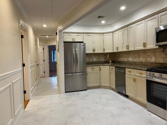 Interior, Kitchen, Marble, Recessed Lighting, Stainless Steel Appliances