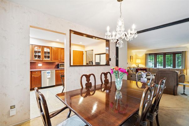 Chandelier, Dining room, Interior, Kitchen, Living room, Recessed Lighting