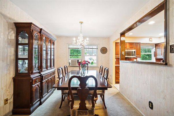 Chandelier, Dining room, Interior, Kitchen, Recessed Lighting