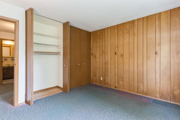 Empty room, Interior, Wooden Walls