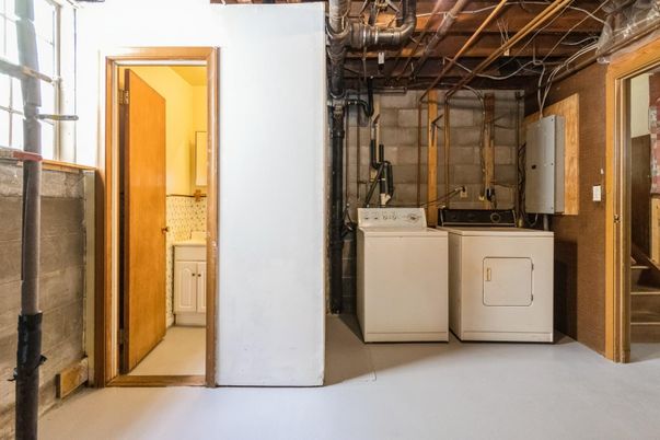 Interior, Utility Closets, Washer