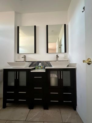 Bathroom, Dual Sink Vanities, Interior