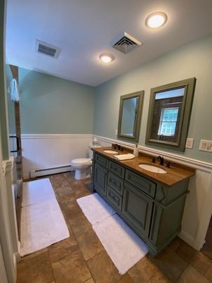 Bathroom, Dual Sink Vanities, Interior, Recessed Lighting