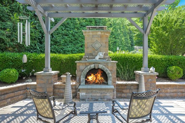 Exterior, Fireplace