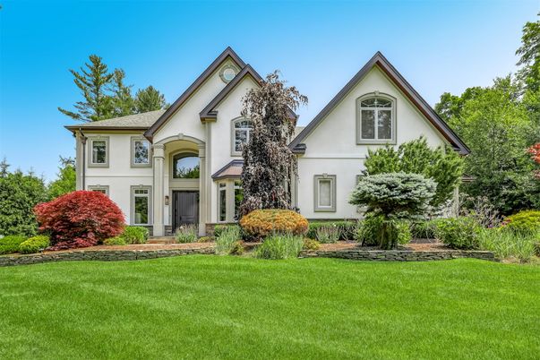 Backyard, Exterior, Facade, French Provincial