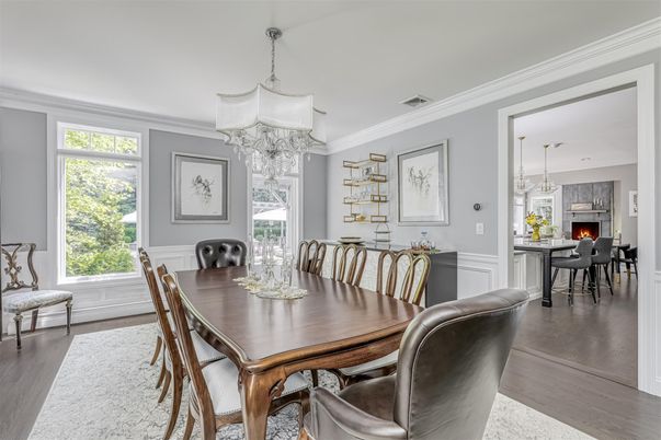 Chandelier, Dining room, Fireplace, Interior, Wood Texture Flooring
