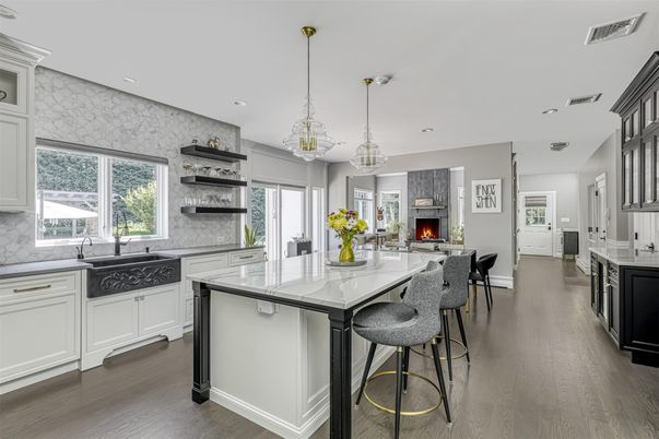 Fireplace, Interior, Kitchen, Pendant Lights, Recessed Lighting, Wood Texture Flooring