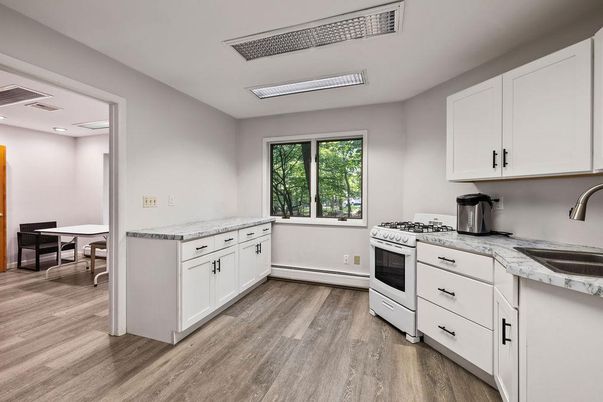 Dining room, Interior, Kitchen, Recessed Lighting, Wood Texture Flooring