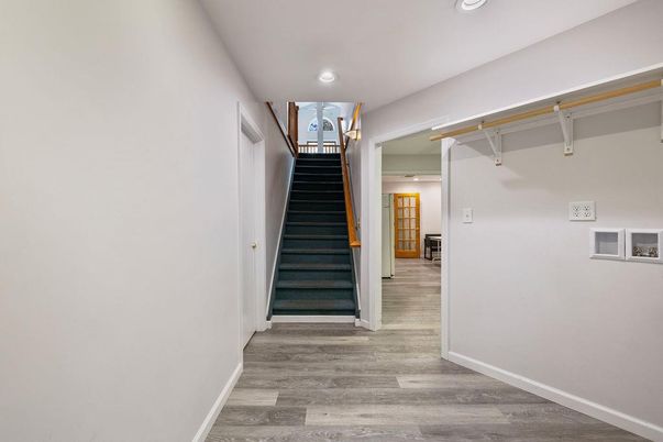Interior, Recessed Lighting, Wood Texture Flooring