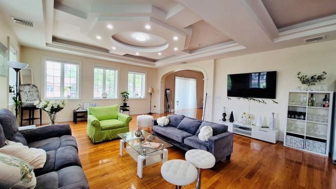 Interior, Living room, Recessed Lighting, Wood Texture Flooring