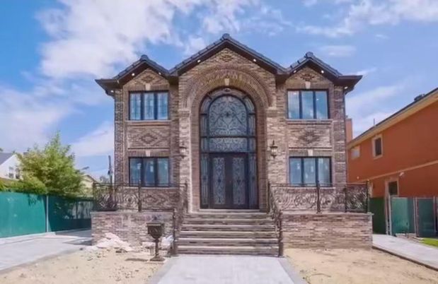 Exterior, Facade, Brick Facade, Brick Traditional