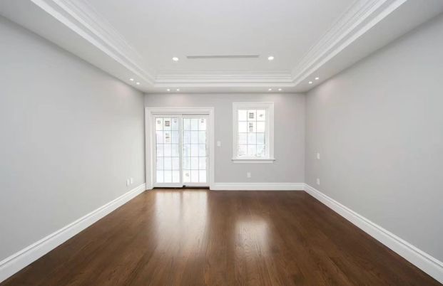 Empty room, Interior, Recessed Lighting, Wood Texture Flooring