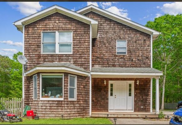 Exterior, Facade, Brick Traditional