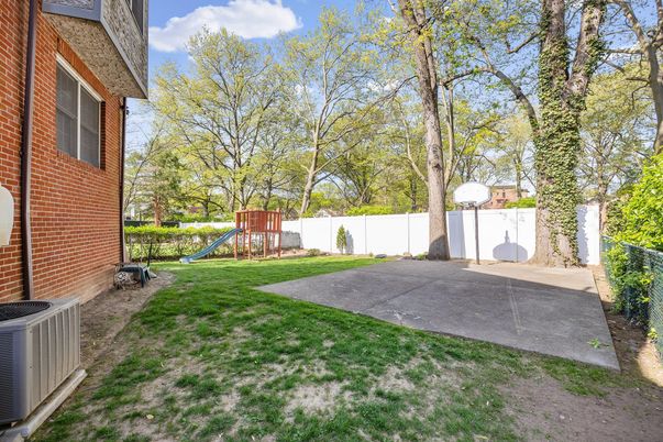 Backyard, Exterior, Playground