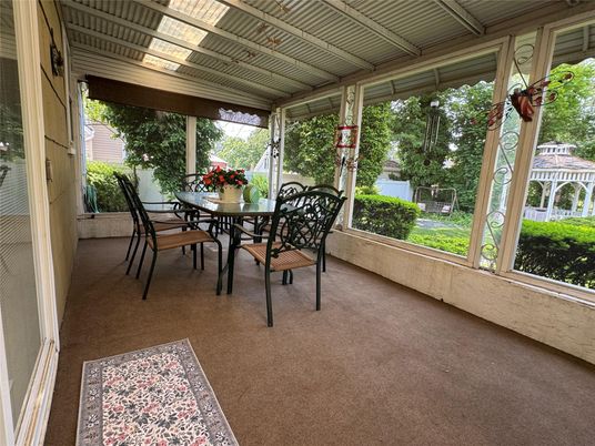 Dining room, Interior, Sun Room
