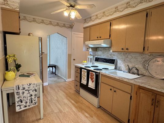 Interior, Kitchen, Wood Texture Flooring