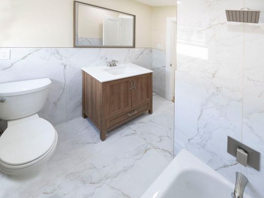 Bathroom, Interior, Marble, Marble Walls, Recessed Lighting