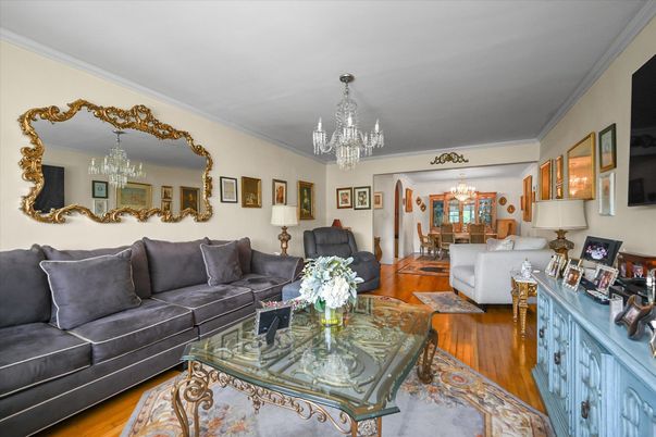 Chandelier, Dining room, Interior, Living room, Wood Texture Flooring