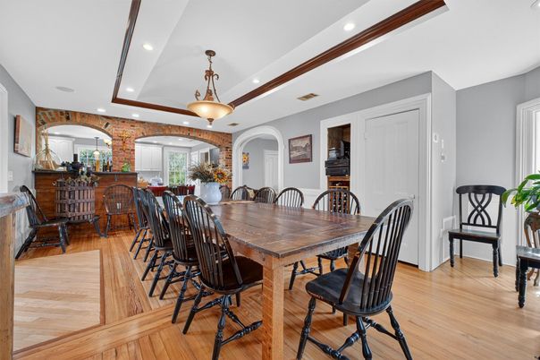 Dining room, Interior, Pendant Lights, Recessed Lighting, Stone Walls, Wood Texture Flooring