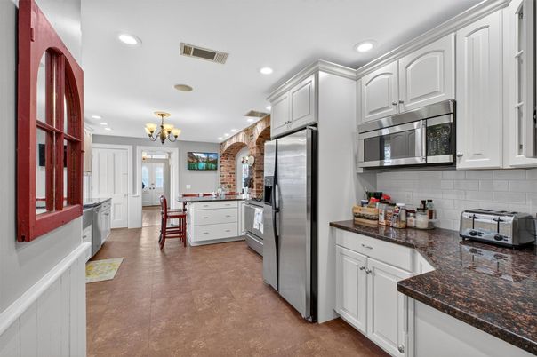 Chandelier, Interior, Kitchen, Recessed Lighting, Stainless Steel Appliances