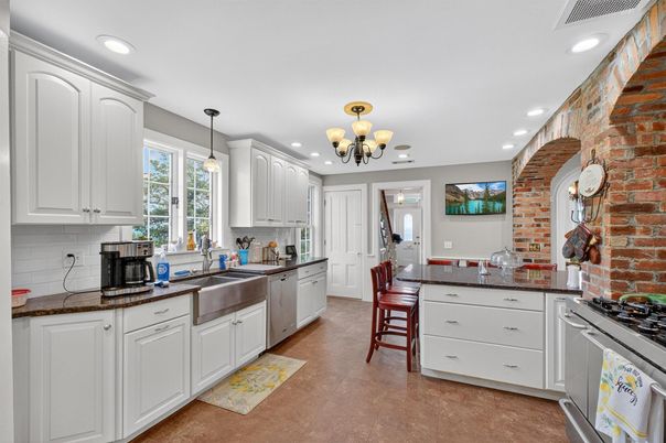 Interior, Kitchen, Pendant Lights, Recessed Lighting, Stone Walls