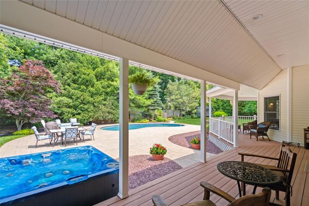 Exterior, Hot Tub, Pool