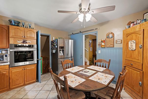 Dining room, Interior, Kitchen, Stainless Steel Appliances
