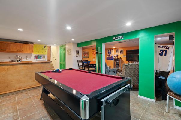 Billiard Table, Game Room, Interior, Recessed Lighting