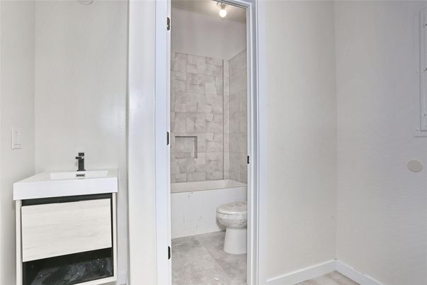 Bathroom, Interior